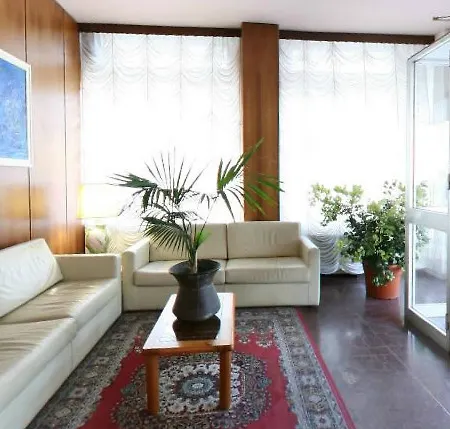 Riviera 3* 첼레리구레