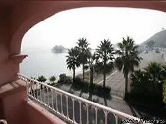 Отель Riviera 3*