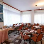 Riviera Hotel