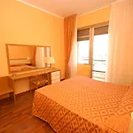 Riviera Hotel Celle Ligure