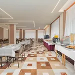 Hotel Riviera 3*