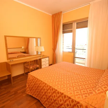 Riviera Hotel Celle Ligure