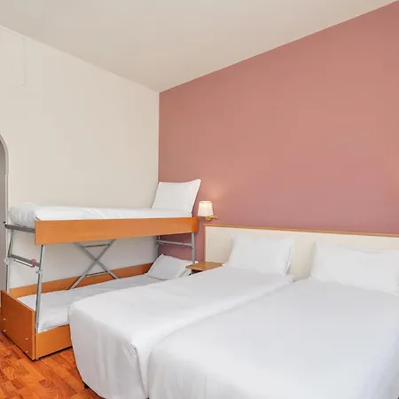 Hotel Riviera 3*