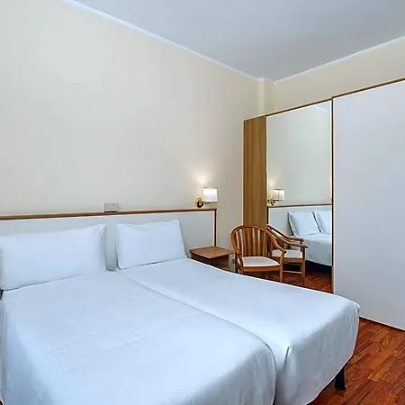 Riviera 3*