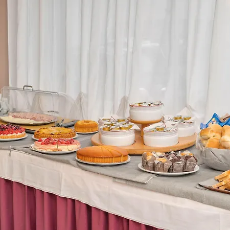 Riviera Hotell 3*