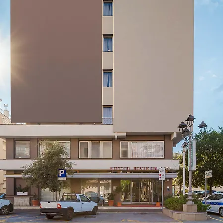 Riviera Hotel 3*