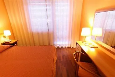 Riviera Hotel