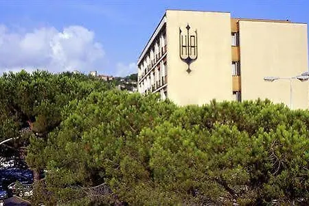 Riviera Hotell